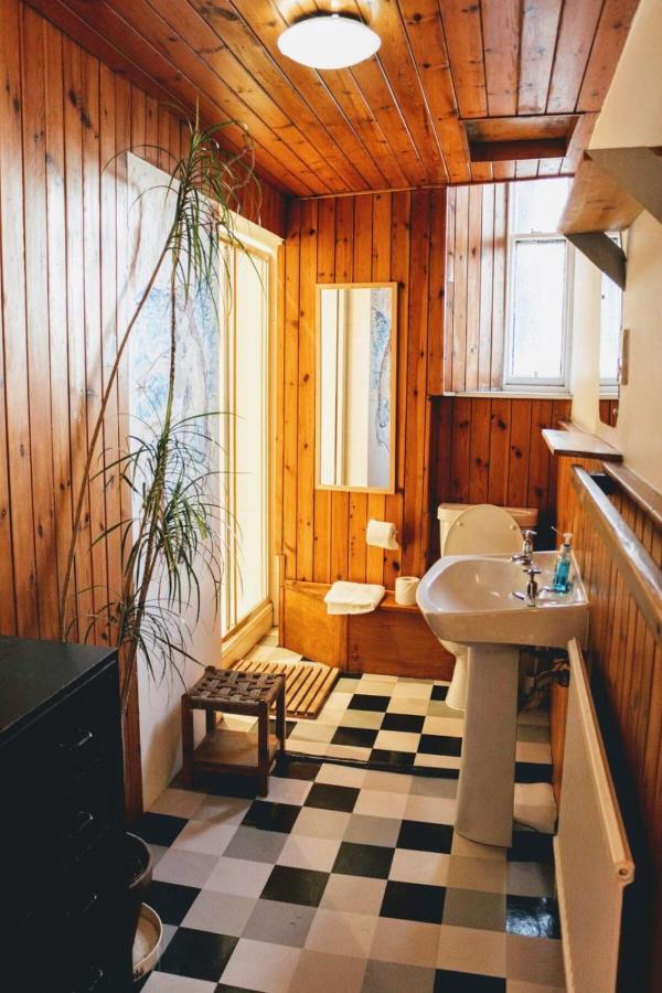 Traditional Apartment Oer The Meadows Edimburgo Esterno foto